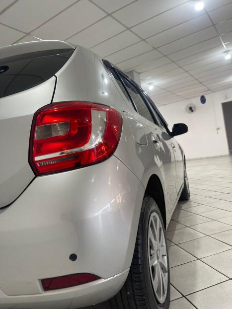 RENAULT Sandero 1.0 16V 4P FLEX EXPRESSION, Foto 3