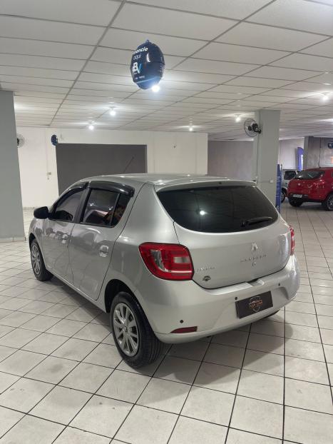 RENAULT Sandero 1.0 16V 4P FLEX EXPRESSION, Foto 6
