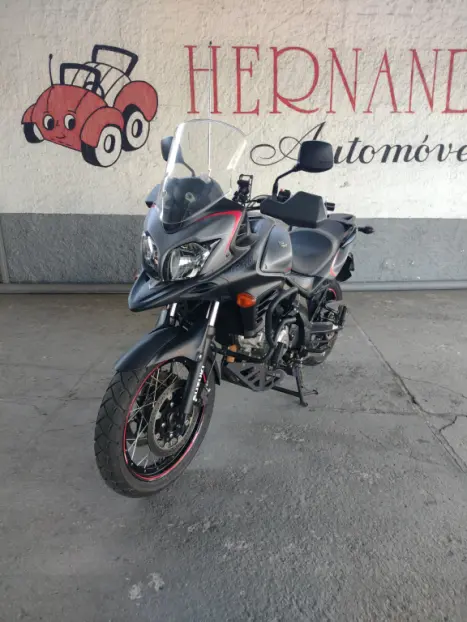 SUZUKI DL 650 V-Strom XT, Foto 1