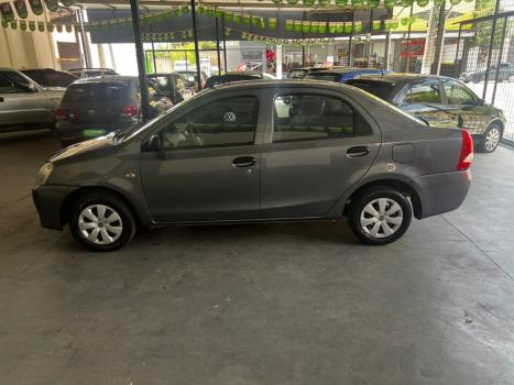 TOYOTA Etios Sedan 1.5 16V 4P FLEX X, Foto 3