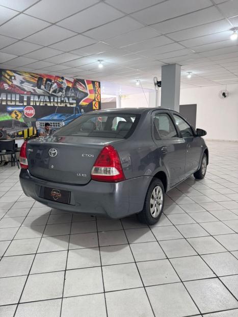 TOYOTA Etios Sedan 1.5 16V 4P FLEX XS, Foto 4