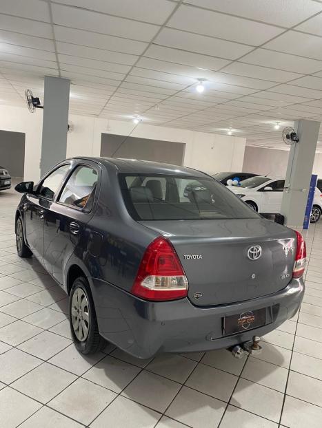 TOYOTA Etios Sedan 1.5 16V 4P FLEX XS, Foto 3