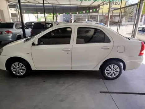 TOYOTA Etios Sedan 1.5 16V 4P FLEX X, Foto 8