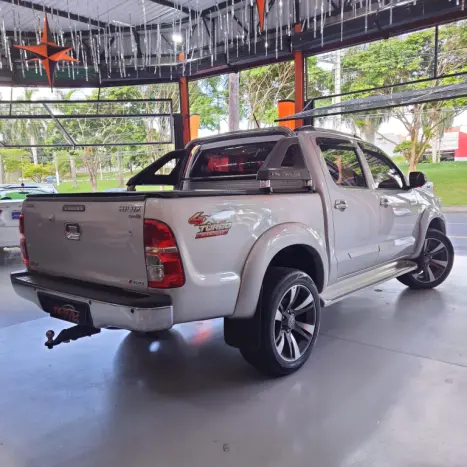 TOYOTA Hilux Caminhonete 3.0 16V 4P SRV TURBO DIESEL CABINE DUPLA, Foto 6