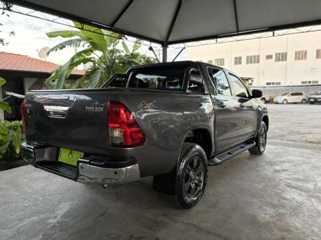 TOYOTA Hilux Caminhonete 2.8 16V 4P SR 4X4 DIESEL CABINE DUPLA AUTOMTICO, Foto 5