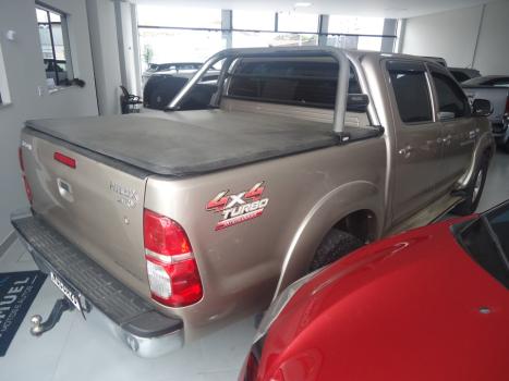 TOYOTA Hilux Caminhonete 3.0 4P 4X4 SRV TURBO DIESEL CABINE DUPLA AUTOMTICO, Foto 6