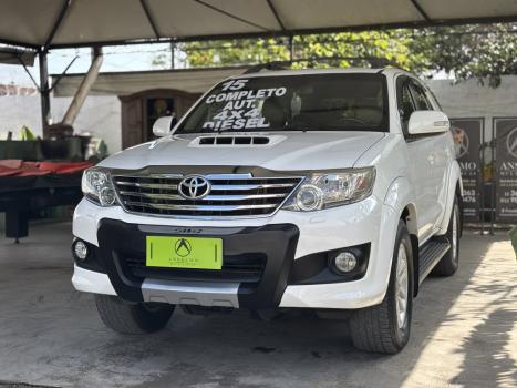 TOYOTA Hilux SW4 3.0 16V 4P SRV 4X4 7 LUGARES TURBO DIESEL AUTOMTICO, Foto 3