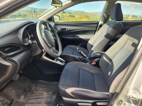 TOYOTA Yaris Sedan 1.5 16V 4P FLEX XL LIVE MULTIDRIVE AUTOMTICO CVT, Foto 3