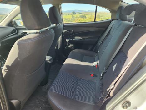 TOYOTA Yaris Sedan 1.5 16V 4P FLEX XL LIVE MULTIDRIVE AUTOMTICO CVT, Foto 4