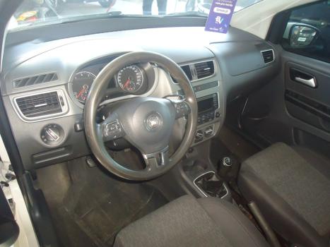 VOLKSWAGEN Fox 1.6 4P, Foto 4