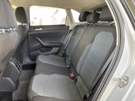VOLKSWAGEN Nivus 1.0 4P FLEX 200 TSI COMFORTLINE TURBO AUTOMTICO, Foto 17