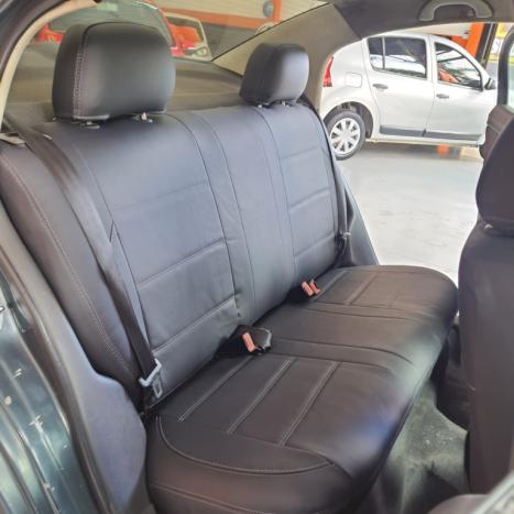 VOLKSWAGEN Polo Sedan 1.6 4P, Foto 7