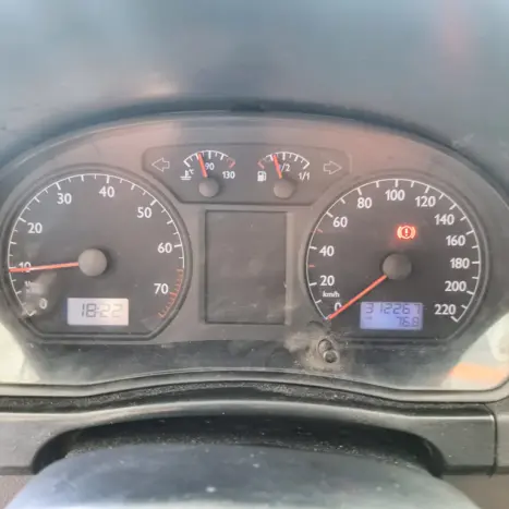 VOLKSWAGEN Polo Sedan 1.6 4P, Foto 12