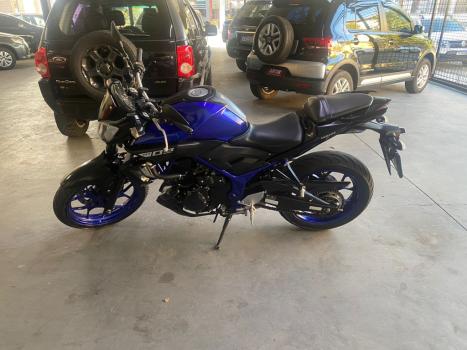 YAMAHA MT-03 300 ABS, Foto 10