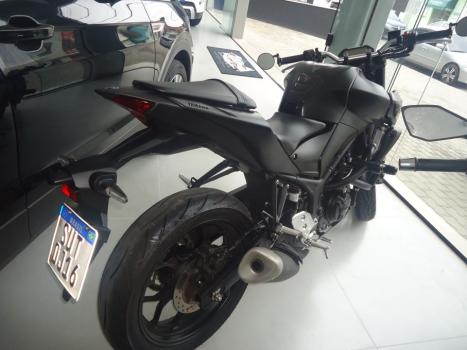 YAMAHA MT-03 300 ABS, Foto 2
