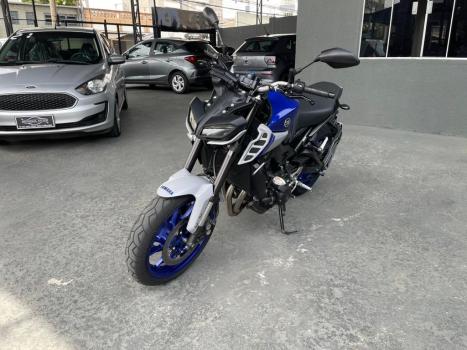 YAMAHA MT-09 850 ABS, Foto 3