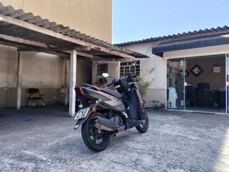 YAMAHA Neo UBS 125 , Foto 2