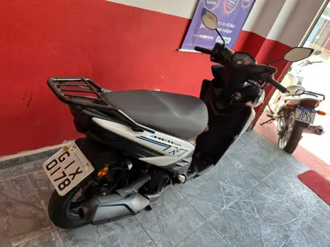 YAMAHA Neo UBS 125 , Foto 5