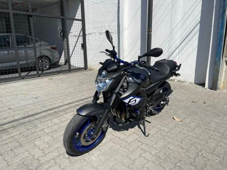 YAMAHA XJ6 600 N, Foto 3