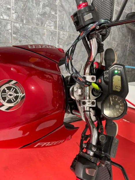 YAMAHA YS Fazer 250 , Foto 5