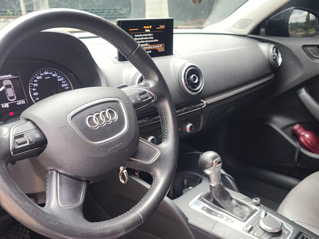 AUDI A3 Sedan - Foto