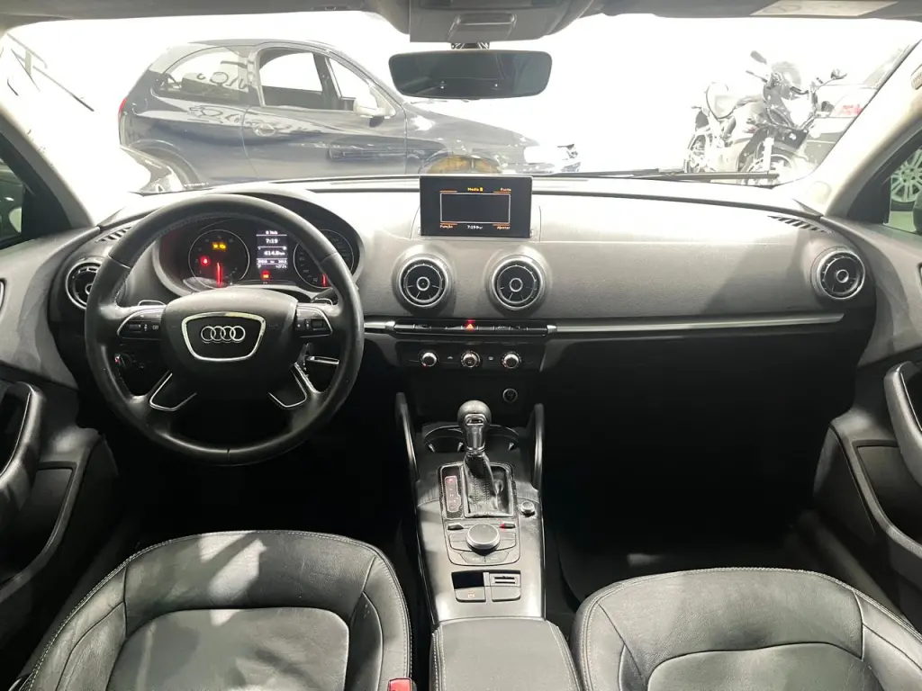 AUDI A3 Sedan - Foto