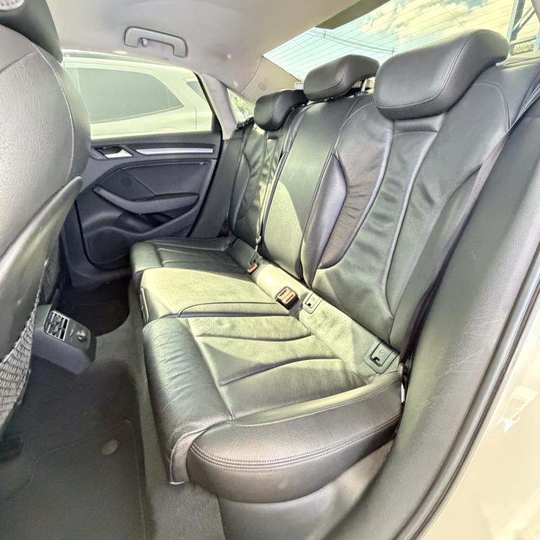 AUDI A3 Sedan - Foto