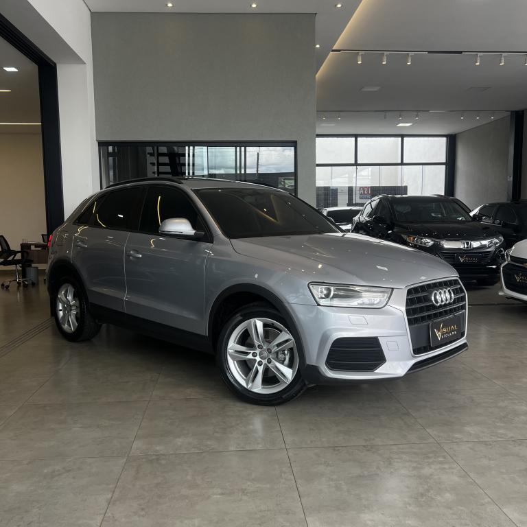 AUDI Q3 - Foto