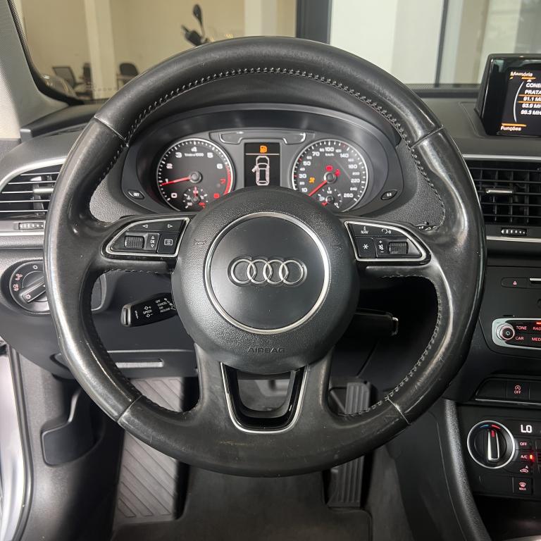 AUDI Q3 - Foto