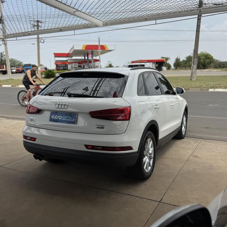 AUDI Q3 - Foto