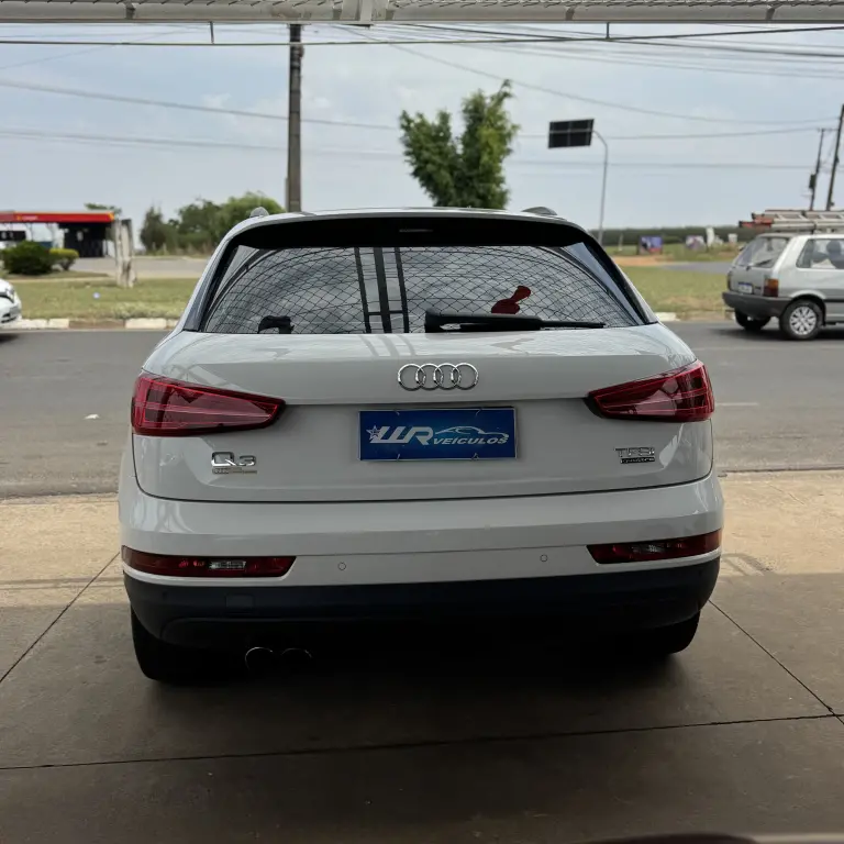 AUDI Q3 - Foto