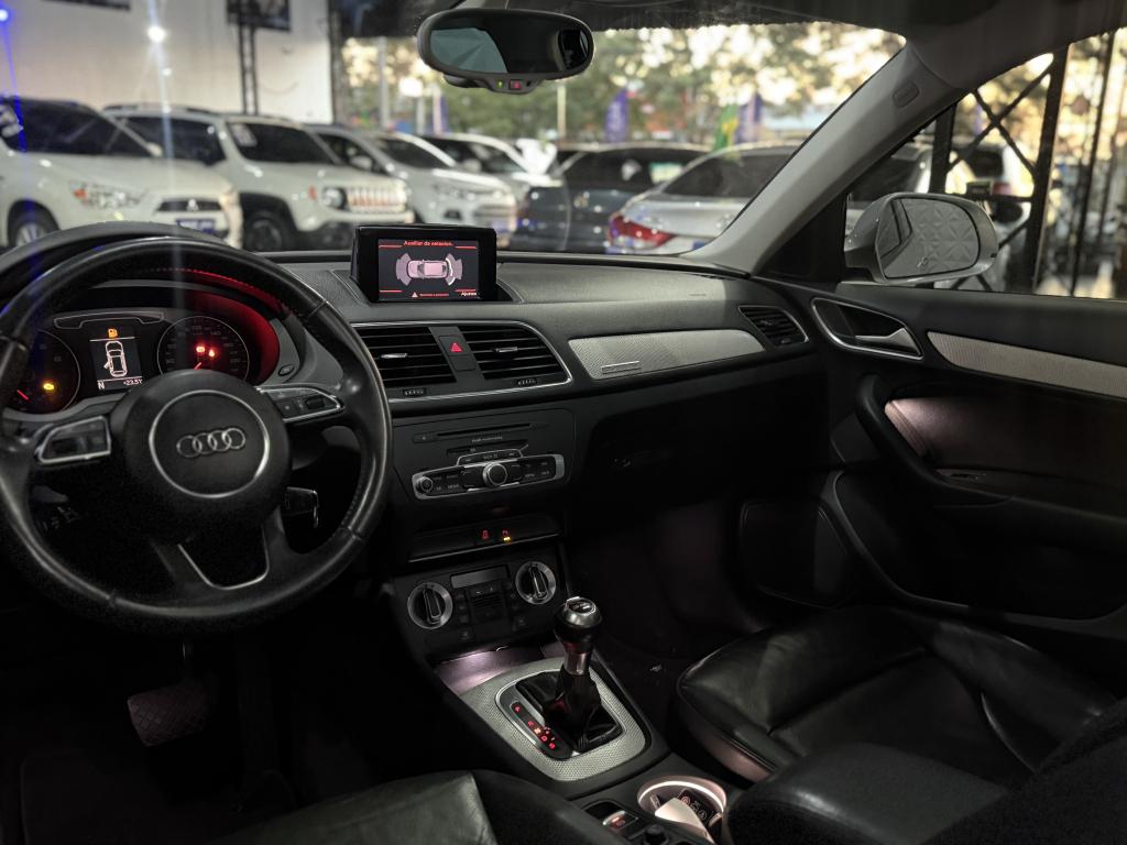 AUDI Q3 - Foto
