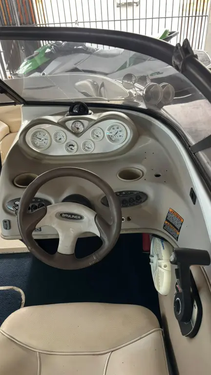 BAYLINER 215 - Foto