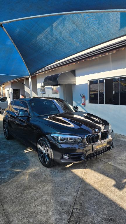 BMW 120i - Foto