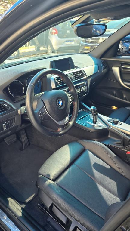 BMW 120i - Foto