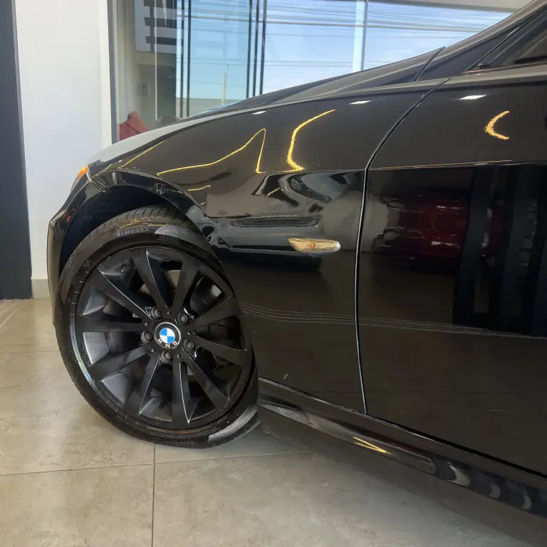 BMW 320I - Miniatura