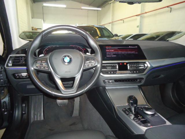 BMW 320I - Foto