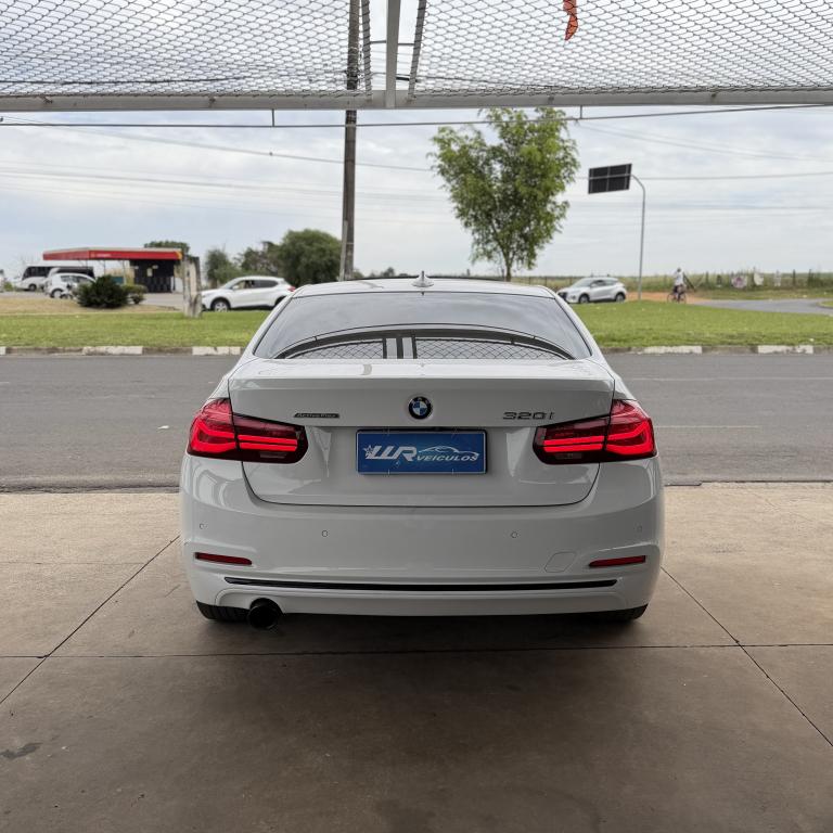 BMW 320I - Foto