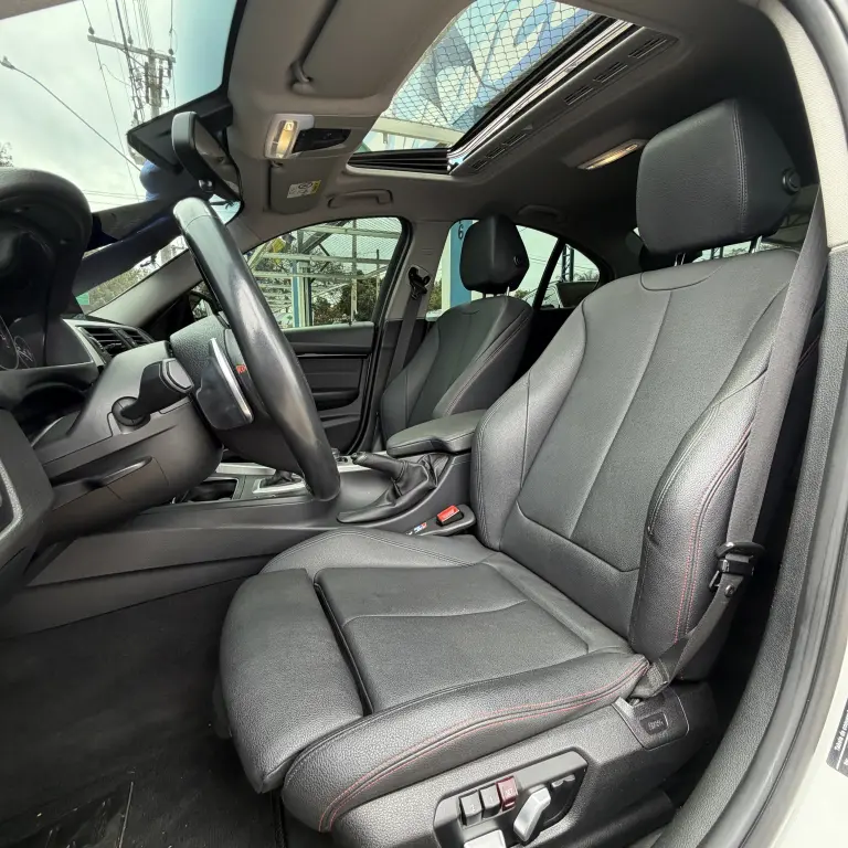 BMW 320I - Foto