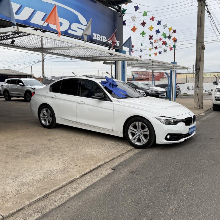 BMW 320I - Foto