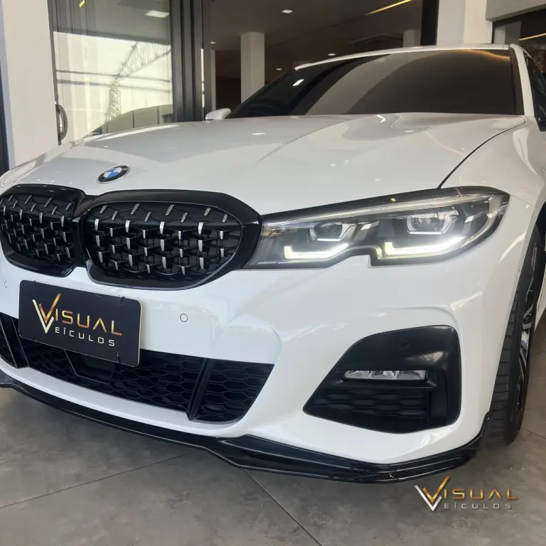 BMW 320I - Foto