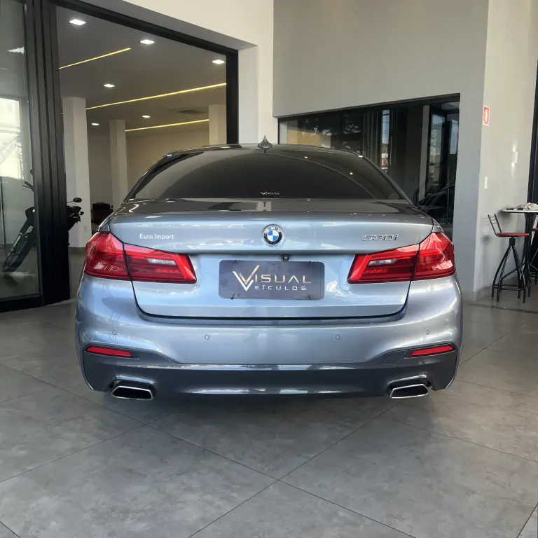 BMW 530I - Miniatura