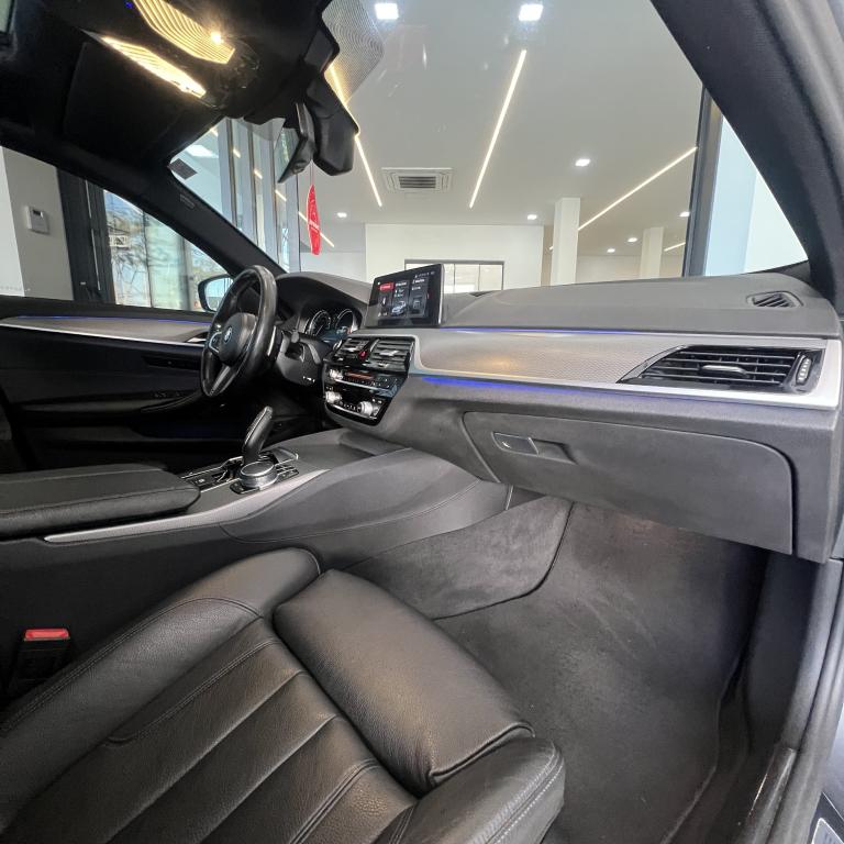 BMW 530I - Miniatura