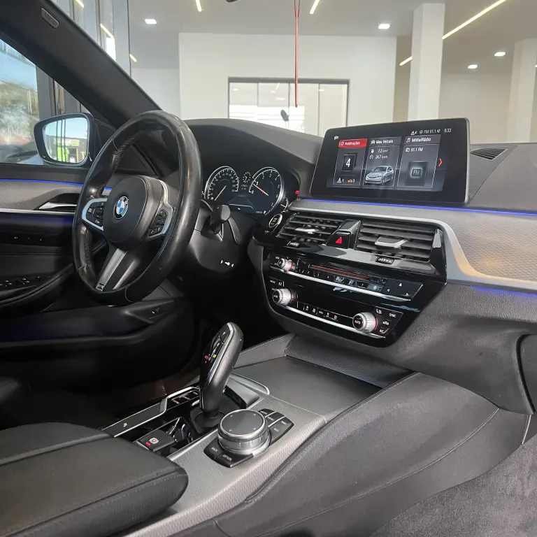 BMW 530I - Miniatura