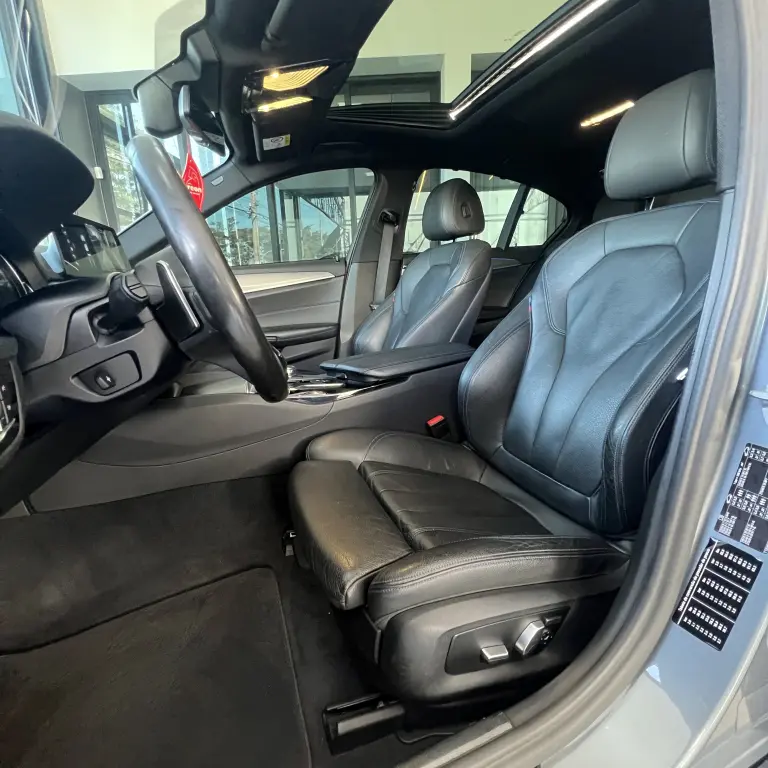 BMW 530I - Miniatura