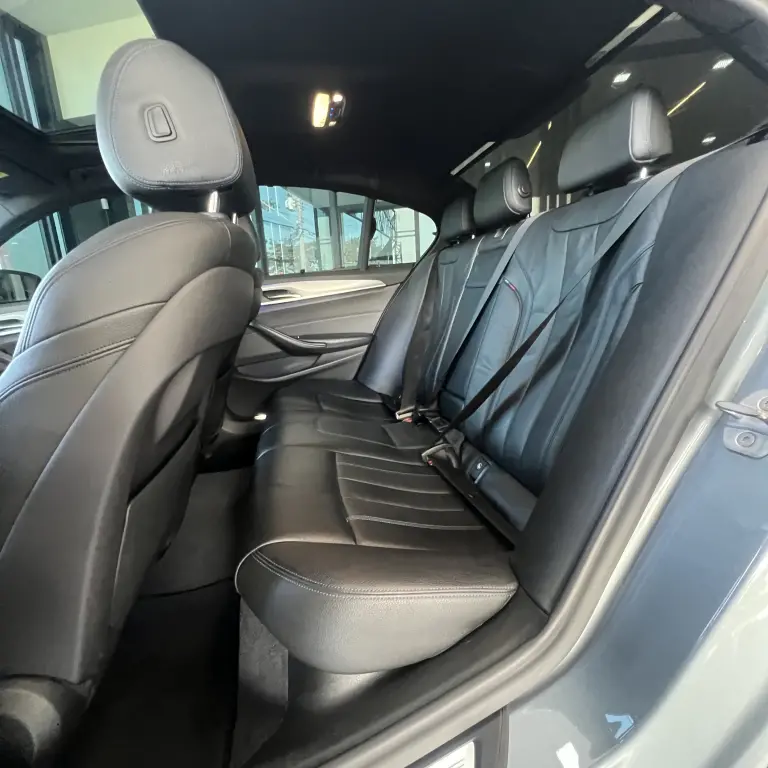 BMW 530I - Miniatura