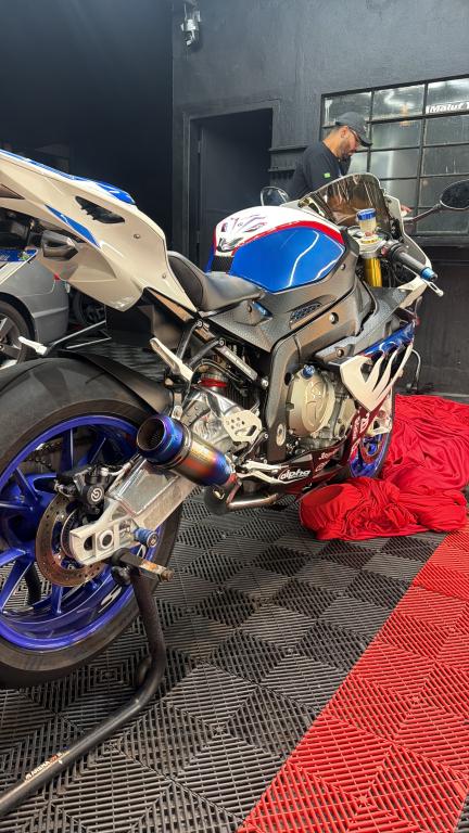 BMW S 1000 RR - Foto
