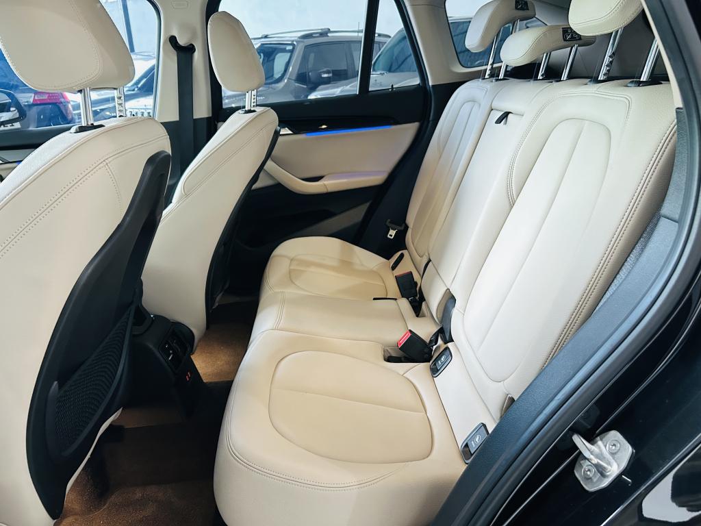BMW X1 - Foto