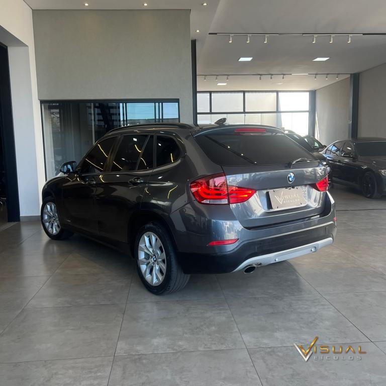 BMW X1 - Foto