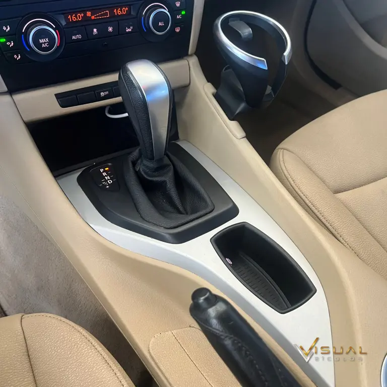 BMW X1 - Foto